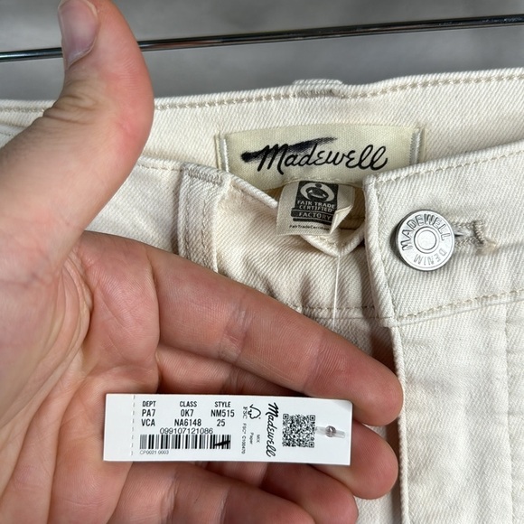 Madewell The '90s Straight Jean - Picture 10 of 13